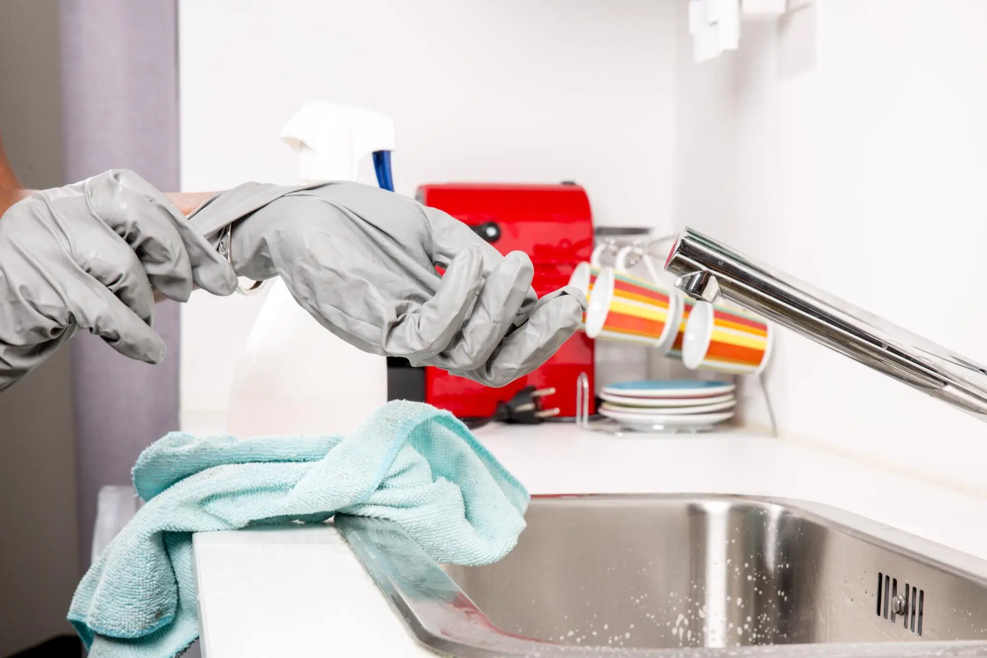 Deep Cleaning Tips for Vacation Rentals: Making Your Home Sparkle in Denver, CO